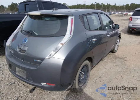 2015 Nissan Leaf S z USA, uszkodzony, nr VIN 1N4AZ0CP7FC325518
